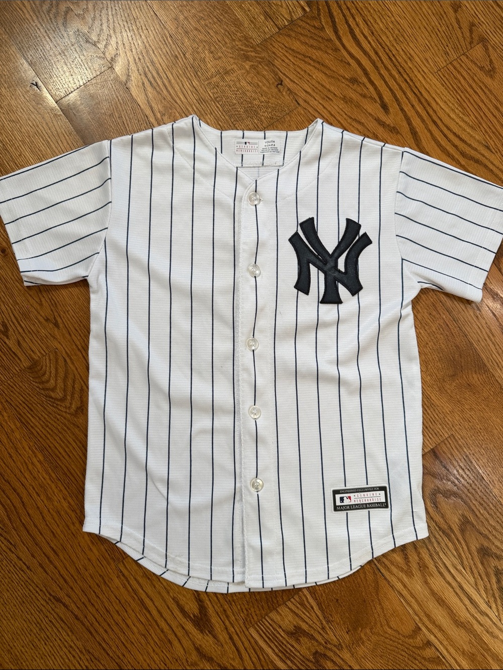Aaron Judge New York Yankees Jersey. Size Small 8. Great Used Condition. - Picture 4 of 12